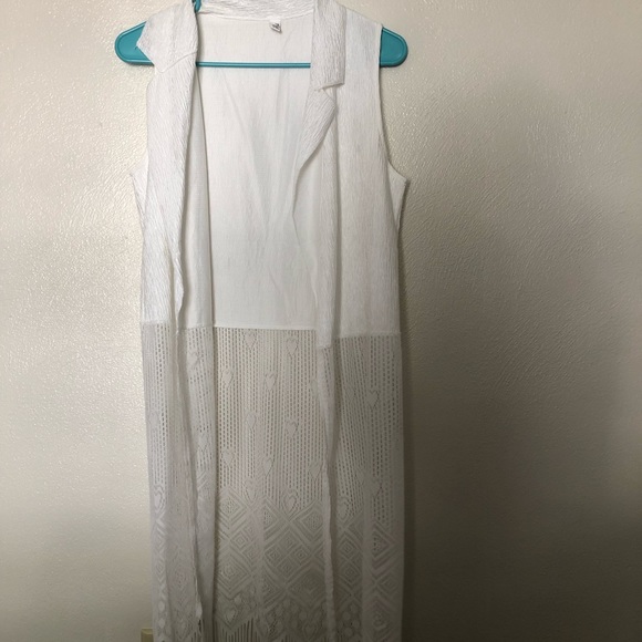 Outer wear - Picture 2 of 5